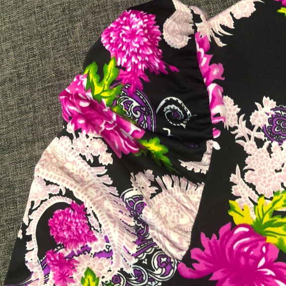 Beautiful multi colored dress - Picture 5 of 10